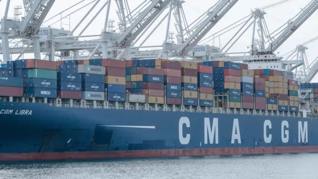 حاويات تجارية