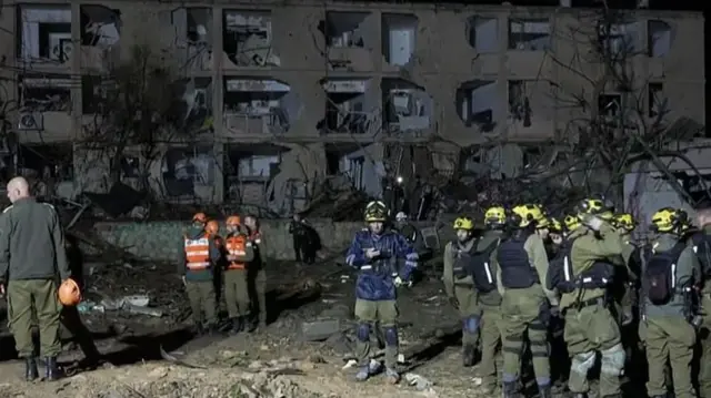 બીબીસી ગુજરાતી ઇઝરાયલ પર ઈરાનનો મિસાઇલ હુમલો વિસ્ફોટ બીબીસી ગુજરાતી ઇઝરાયલ પર ઈરાનનો મિસાઇલ હુમલો વિસ્ફોટ બીબીસી ગુજરાતી ઇઝરાયલ પર ઈરાનનો મિસાઇલ હુમલો વિસ્ફોટ બીબીસી ગુજરાતી ટ્રમ્પે ઈરાનના વીજમથકો ઉડાવી દેવા ડેડલાઇન આપી, ઈઝરાયલના 'પરમાણુ મથકો' પર ઈરાનનો હુમલો હોર્મુઝની સામુદ્રધુની ઇઝરાયલના અરદ શહેર અને આસપાસના વિસ્તારોમાં ઈરાને કરેલા હુમલામાં ઘણા લોકોને ઈજા થઈ છે