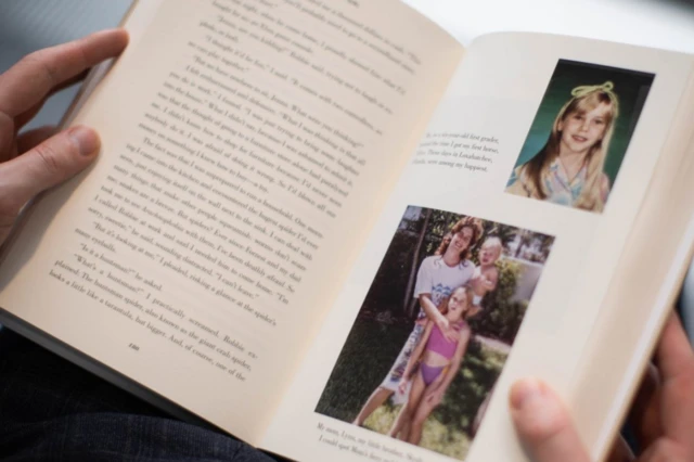 Fotografías que aparecen en las memoria póstumas de Virginia Giuffre.