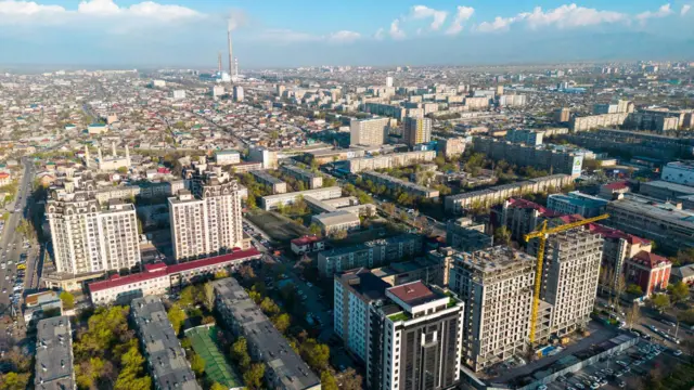Бишкектеги жаңы курулган кабат үйлөр