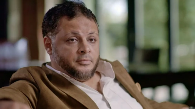 توفيق عمر، جرّاح أوعية دموية مصري