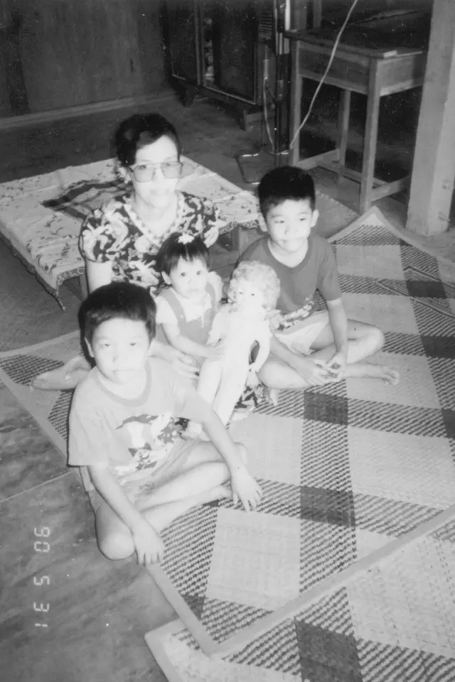 အိမ်မှာ ကျန်ရစ်တဲ့ မိသားစု