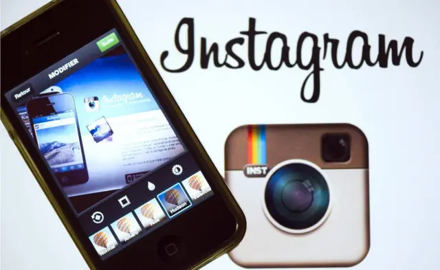 Instagarm ayaa waxa iibsatay Facebook