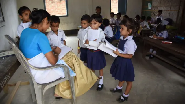 शाळेतली मुलं