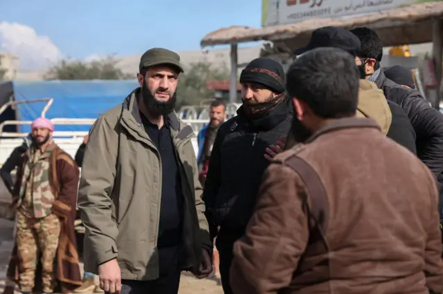 القائد العام للإدارة السورية الجديدة أحمد الشرع (أبو محمد الجولاني).