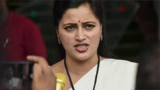 నవనీత్ కౌర్