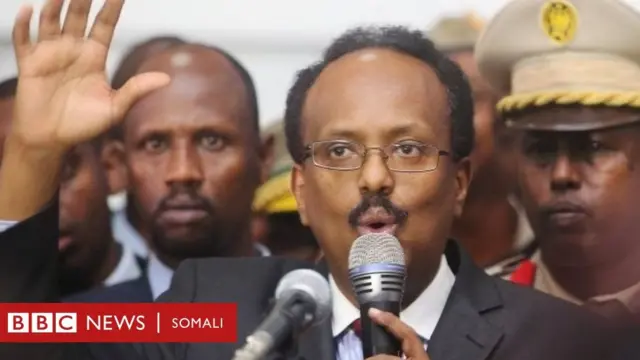 Madaxweyne Farmaajo oo shanta farood kor u taagaya kadib markii la doortay