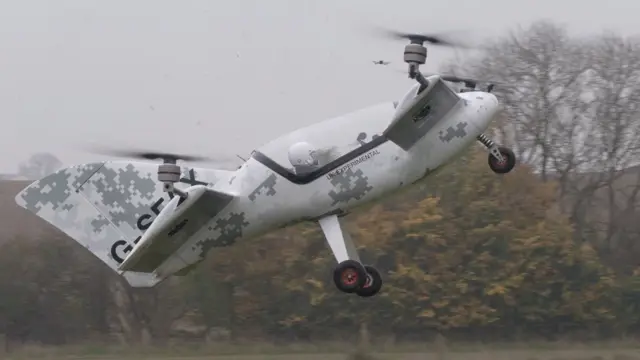 The two-seater Axe in vertical take-off