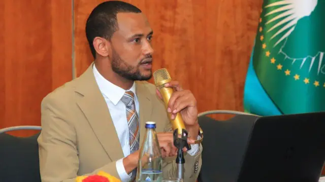 Jinsiy aloqa paytida anusni yalash Uy bekasini majbur qildi