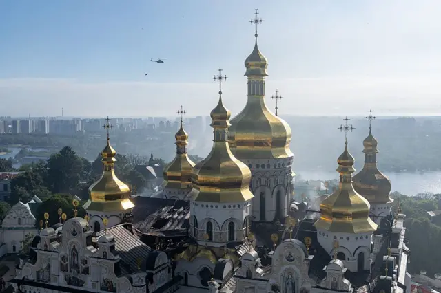 Лавра після обстрілу
