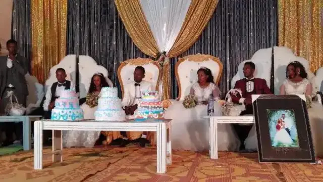 በአንድ ቀን የተዳሩት የአቶ ተፈሪ ስድስት ልጆች በአንድ ላይ ለፎቶ በተቀመጡበት 