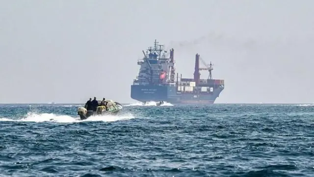 இரான் - அமெரிக்கா, ஹோர்முஸ் நீரிணை, இரான் துறைமுகங்கள் முற்றுகை, அமெரிக்க கடற்படை