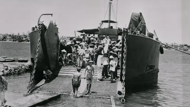 Tàu Pháp