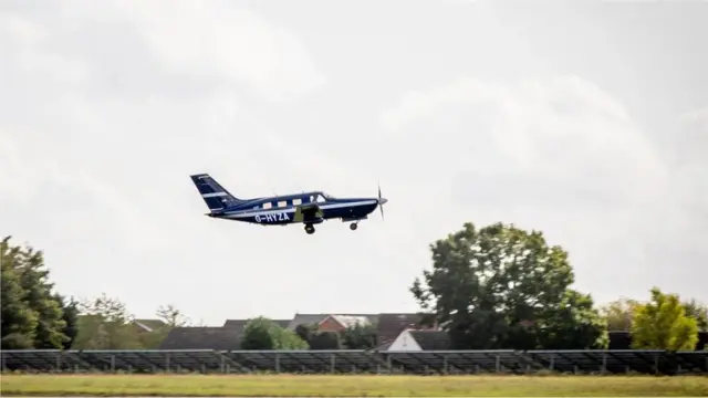 طائرة "هايفلاير 1"