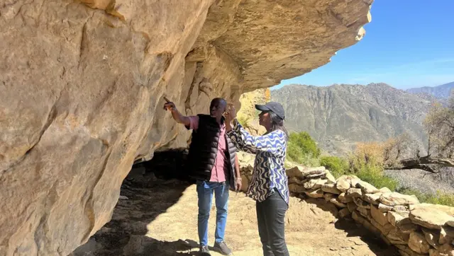 ዘይነብ ኣብ ታሪኻዊ ቦታታት ኤርትራ