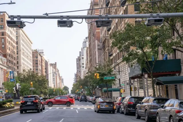 অগ্রিম দেওয়া হয় এই ম্যানহাটনের রাস্তায়