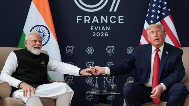 फ़्रांस के एवियन में जी-7 से इतर पीएम मोदी और डोनाल्ड ट्रंप के बीच बैठक हुई