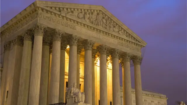 US Supreme Court weighs landmark online free speech case