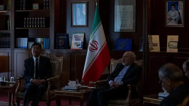 پیش از این قطعی برق در زمان ملاقات وزیر خارجه ایران با یک مقام چینی رخ داده بود