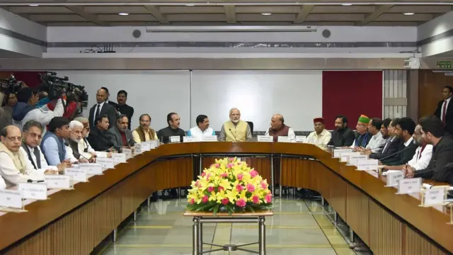 नरेंद्र मोदी