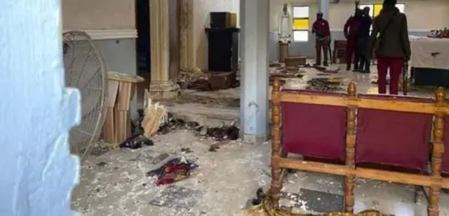 Foto from inside di Maranatha Babtist Church