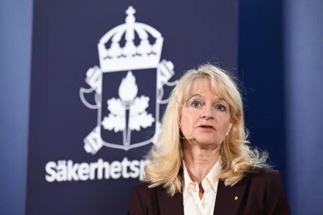 ဆဲပို အကြီးအကဲ ရှားလက်ဗွန်အပ်ဆင် 