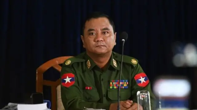 တပ်မတော် သတင်းမှန် ပြန်ကြားရေး အဖွဲ့ အတွင်းရေးမှူး ဗိုလ်မှူးချုပ် ဇော်မင်းထွန်း