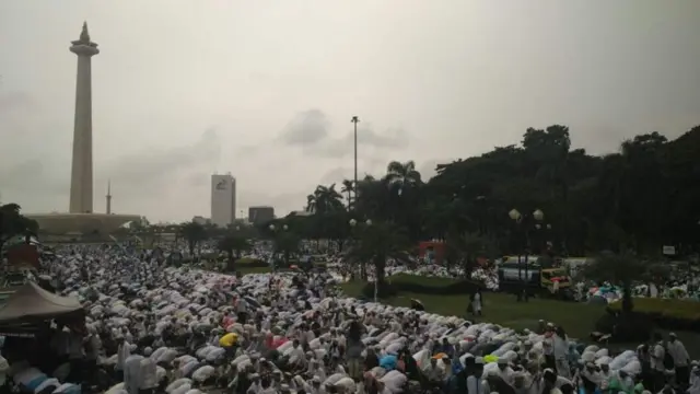 Aksis 212 (2 Desember 2016) di Monas