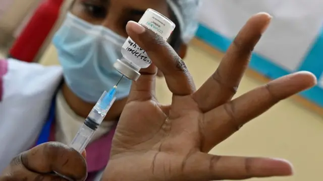 કોરોના રસી