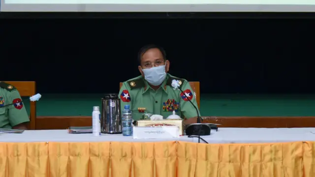 ဗိုလ်မှူးချုပ်အောင်ကျော်ဟိုး 