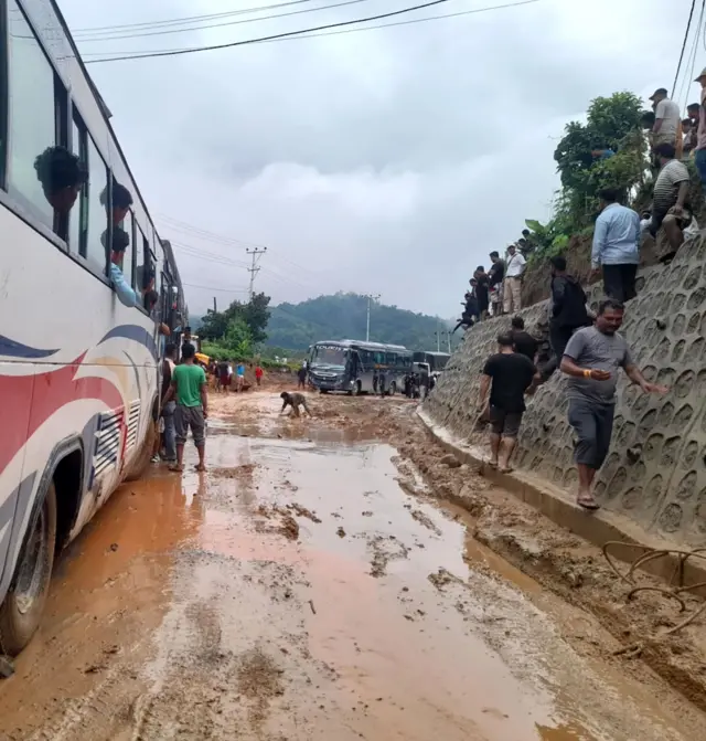 बाढी र पहिरो 