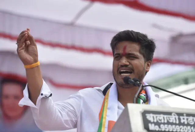 रोहित पवार