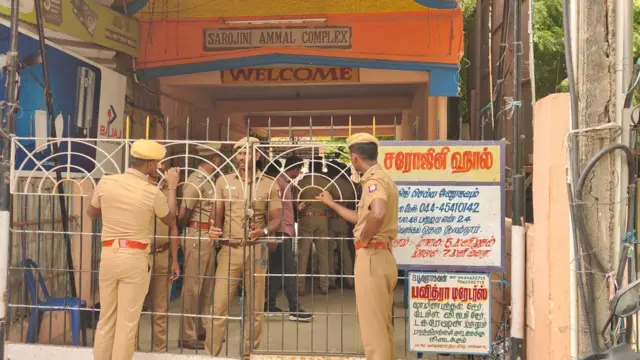 போராட்டத்தில் ஈடுபட்டு சமூக நலக்கூடங்களில் அடைத்துவைக்கப்பட்டிருந்தவர்கள் அனைவரும் விடுவிக்கப்பட்டனர்.