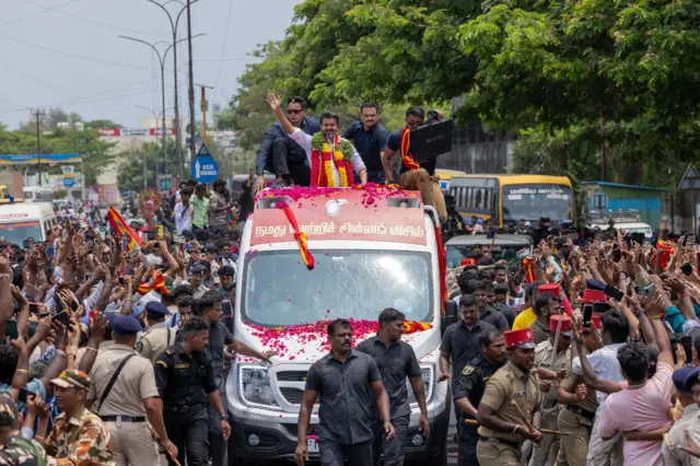 புதுச்சேரியில் பிராசரத்தில் ஈடுபட்ட