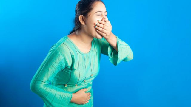 পেট ব্যথার সাথে বমিও হতে পারে।
