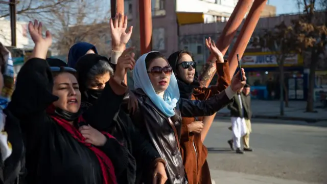 Keksa ayol jinsiy aloqa filmlar Brandi Love issiq jinsiy aloqa qilishni yaxshi koradi