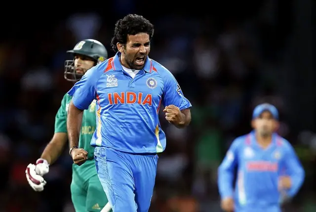 ज़हीर ख़ान.