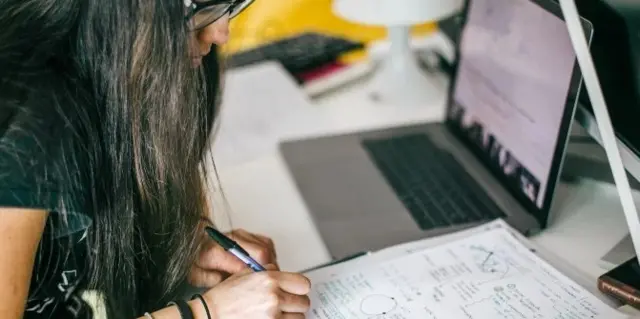 Exercice pour stimuler le cerveau.