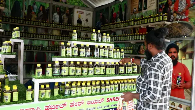 పెరుగుతున్న హెయిర్ ఆయిల్ అమ్మకాలు