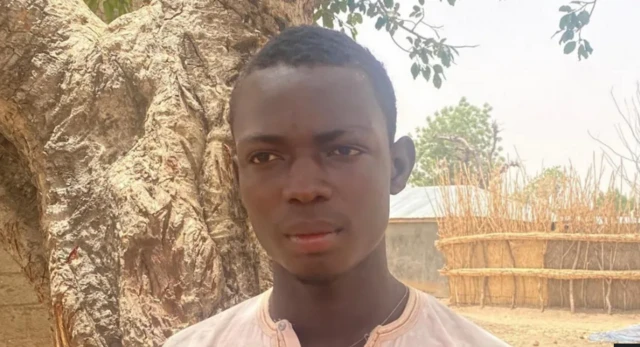 "Alle waxaan ugu mahad celinayaa in uu naftayda uu bad-baadiyay oo dalka igu soo celiyay, intii ku dhimatayna waan u duceeyaa"ayuu yiri.