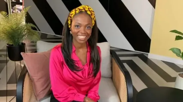 ڈاکٹر عزیزہ