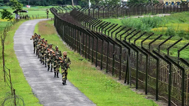 পশ্চিমবঙ্গ ও বাংলাদেশের সীমান্ত - ফাইল ছবি