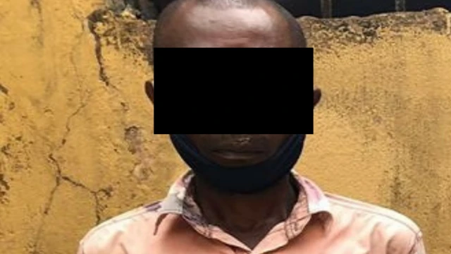 Nwoke eboro ebubo idina nwa ya n'ike ma tụwa ya ime