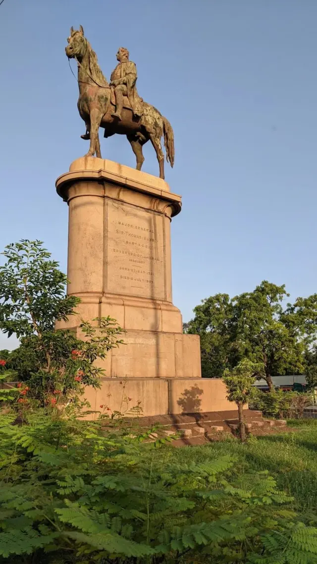 தாமஸ் மன்றோ 