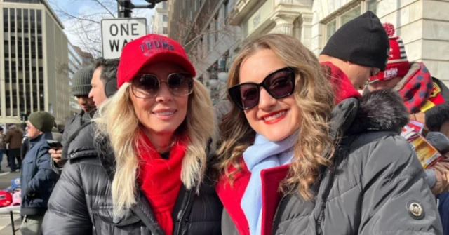 ትራምፕ በዓለ ሲመታቸው በሚከናወንበት የካፒቶል ሂል አዳራሽ አካባቢ በደጋፊዎቻቸው ተሞልቷል።