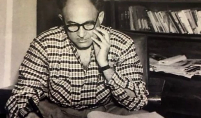 خواجہ احمد عباس، ڈائریکٹر