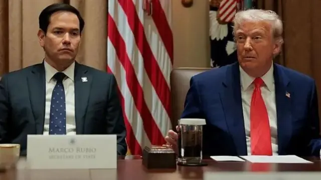 டொனால்ட் டிரம்ப்