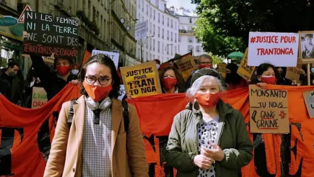 Tran To Nga at a protest in France