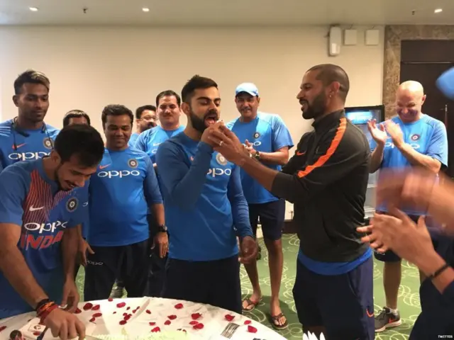 વિરાટના જન્મદિવસની ઉજવણી