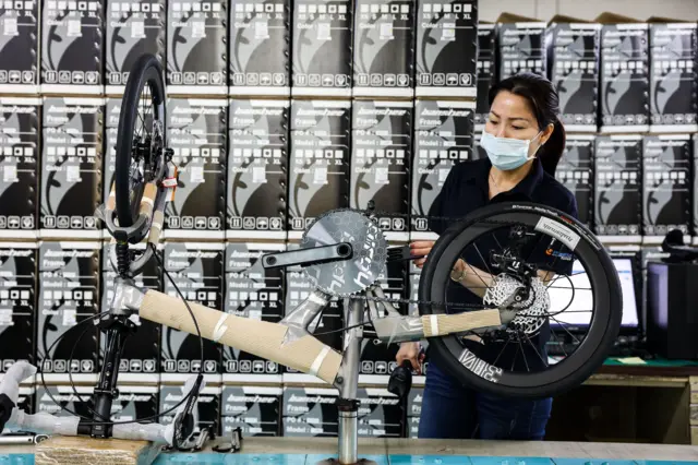 圖為桃園一個自行車工廠